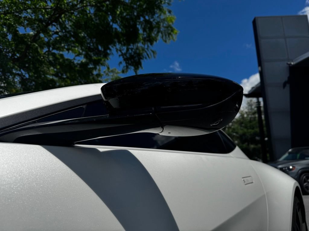 Used 2021 Aston Martin V8 Vantage Coupe RWD image 11