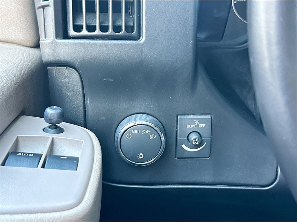 Used 2023 Chevrolet Express 2500 w/ Driver Convenience Package image 10