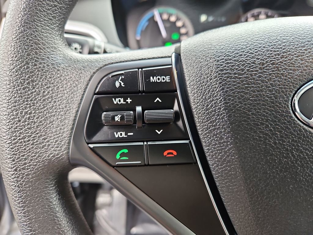 Used 2016 Hyundai Sonata SE image 11