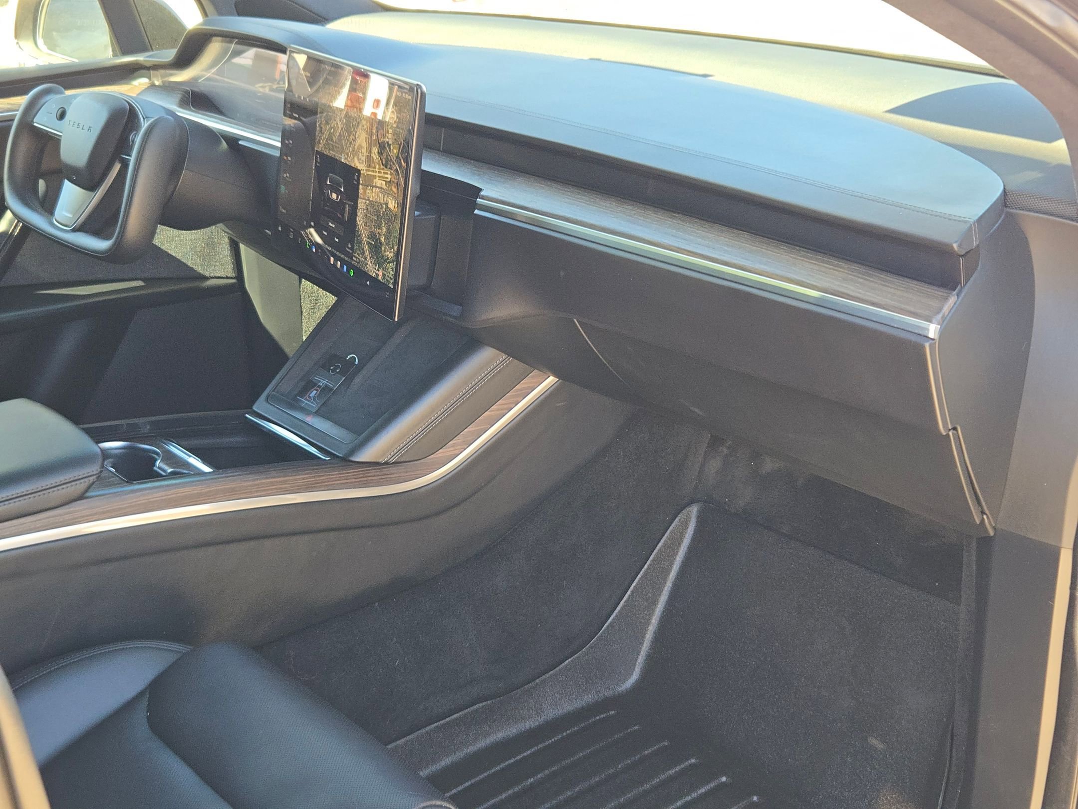 Used 2022 Tesla Model X image 26