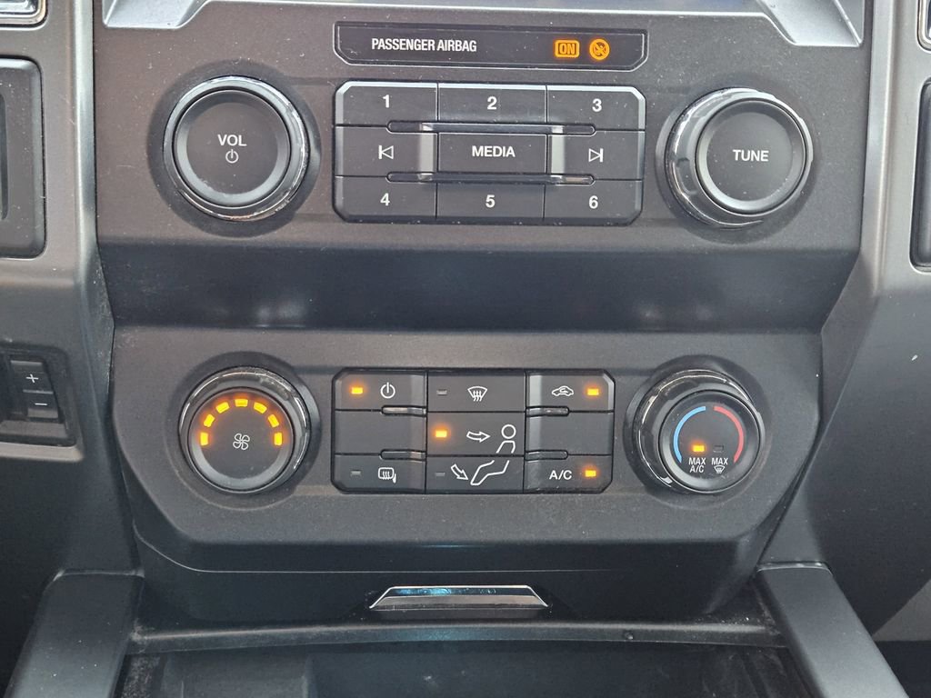 Used 2020 Ford F250 XLT w/ XLT Value Package AWD/4WD image 24