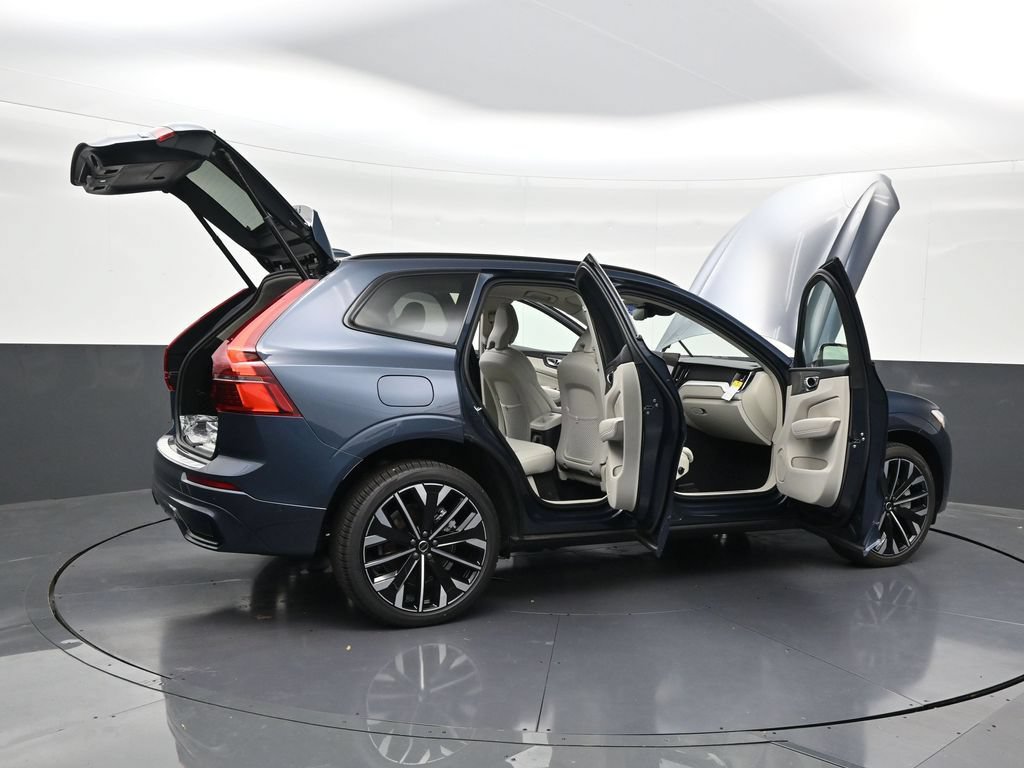 New 2026 Volvo XC60 T8 Ultra w/ Protection Package Premier AWD/4WD image 29