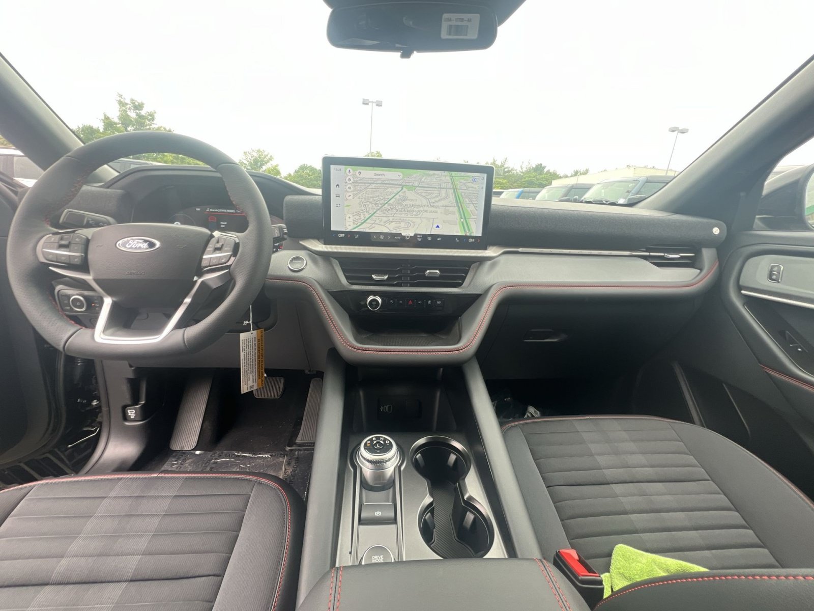 New 2026 Ford Explorer ST-Line AWD/4WD image 31