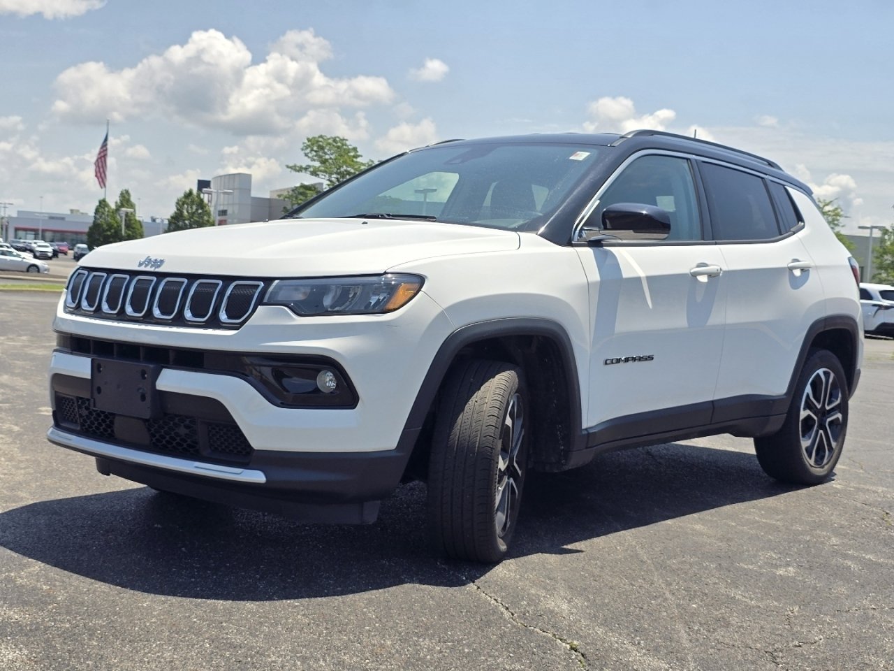 Used 2022 Jeep Compass Limited AWD/4WD image 12