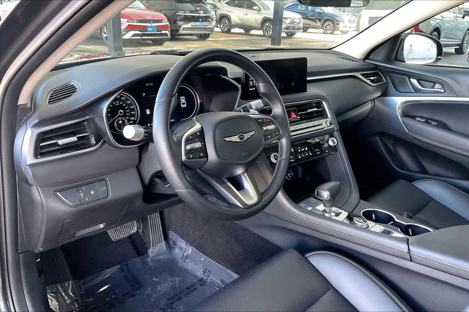 Used 2025 Genesis G70 2.5T RWD image 18