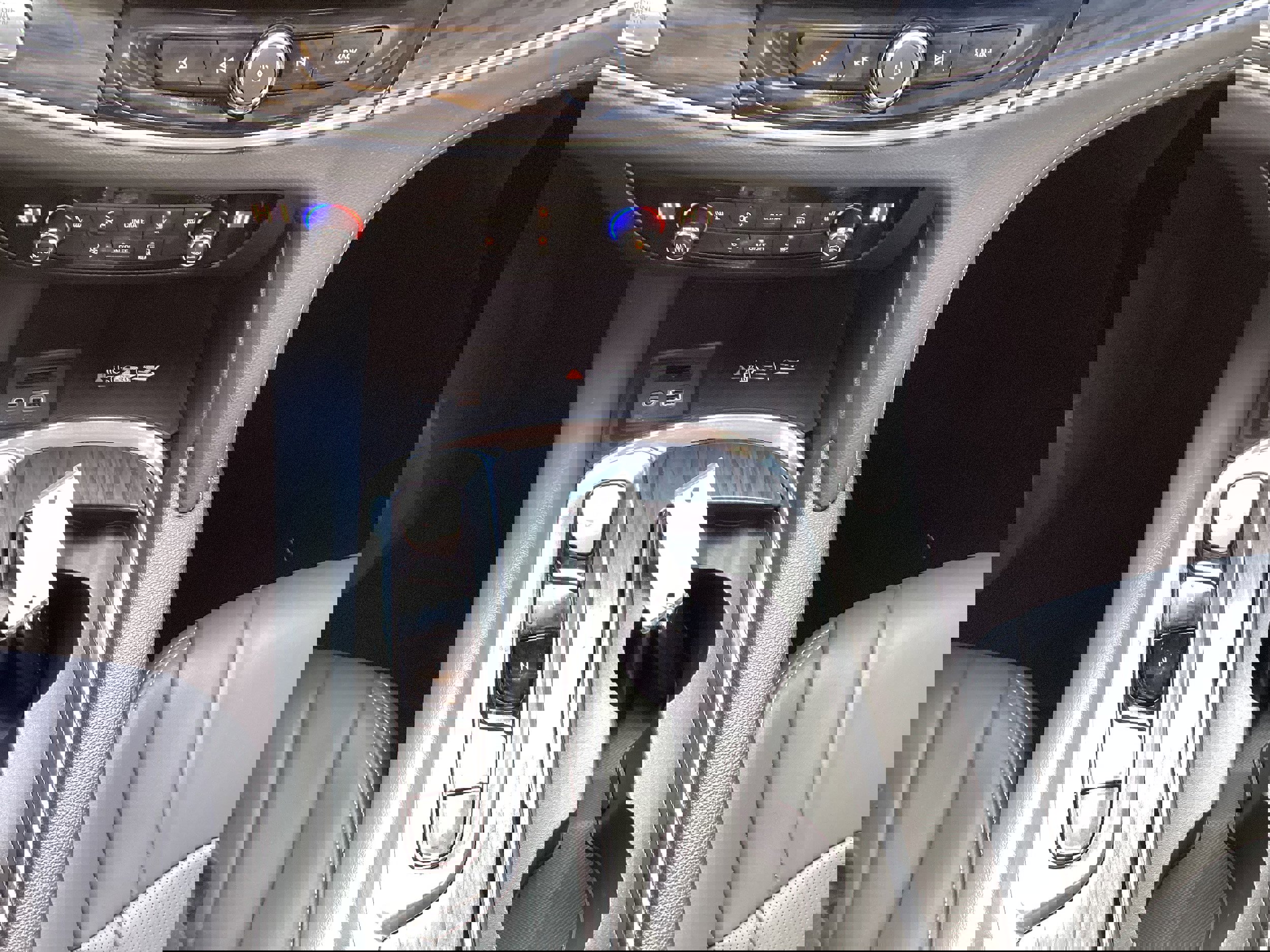 Used 2023 Buick Enclave Essence w/ Experience Buick Package image 22