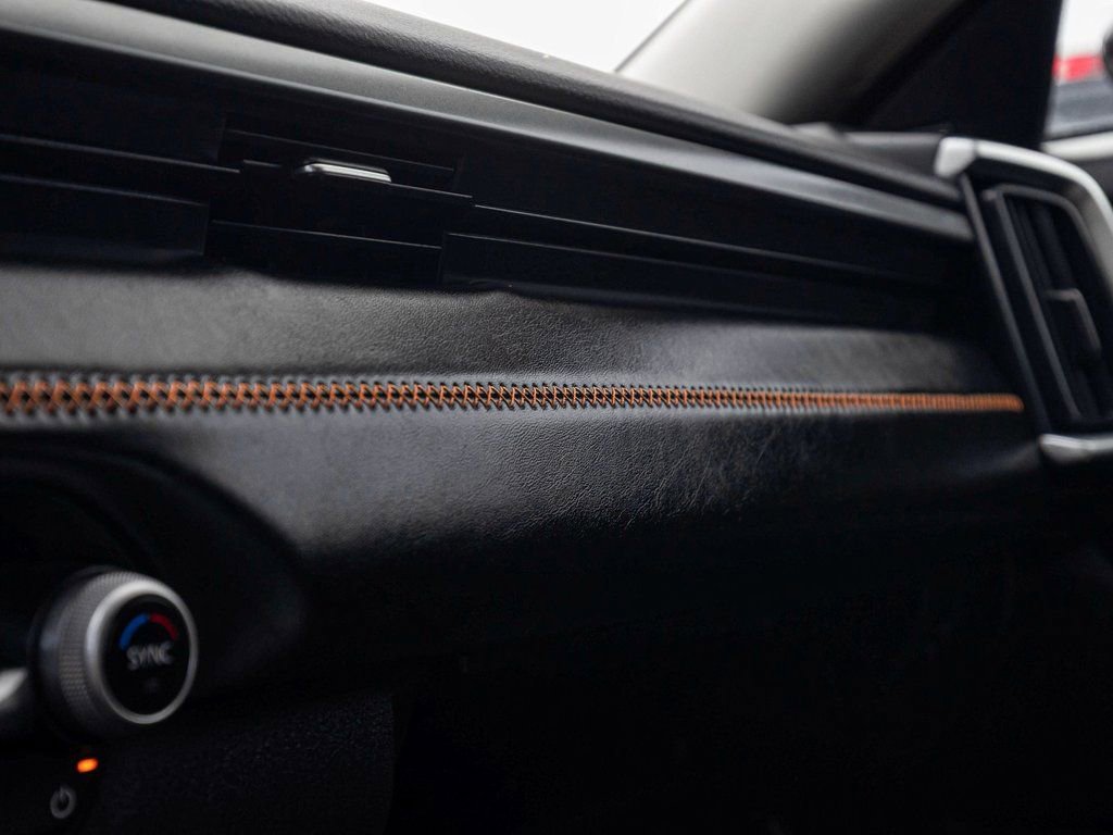 Used 2025 MAZDA CX-50 AWD 2.5 Hybrid w/ Premium Pkg image 19