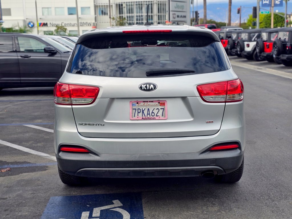 Used 2016 Kia Sorento L FWD image 7