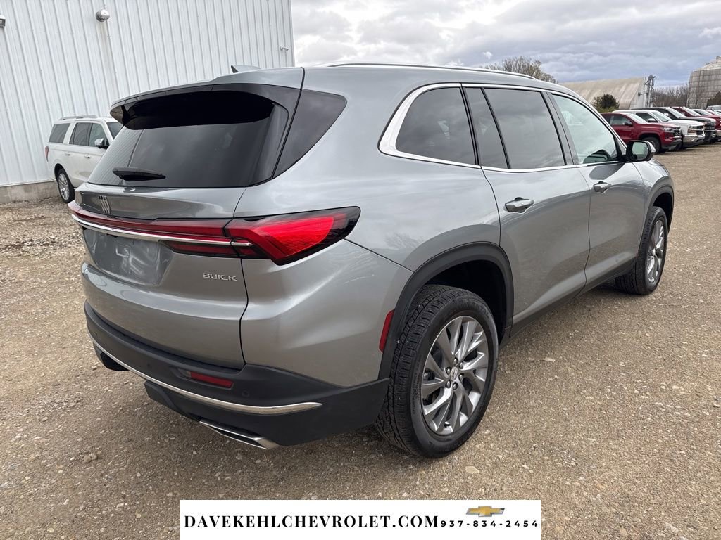Used 2025 Buick Enclave Preferred w/ Power Package image 5