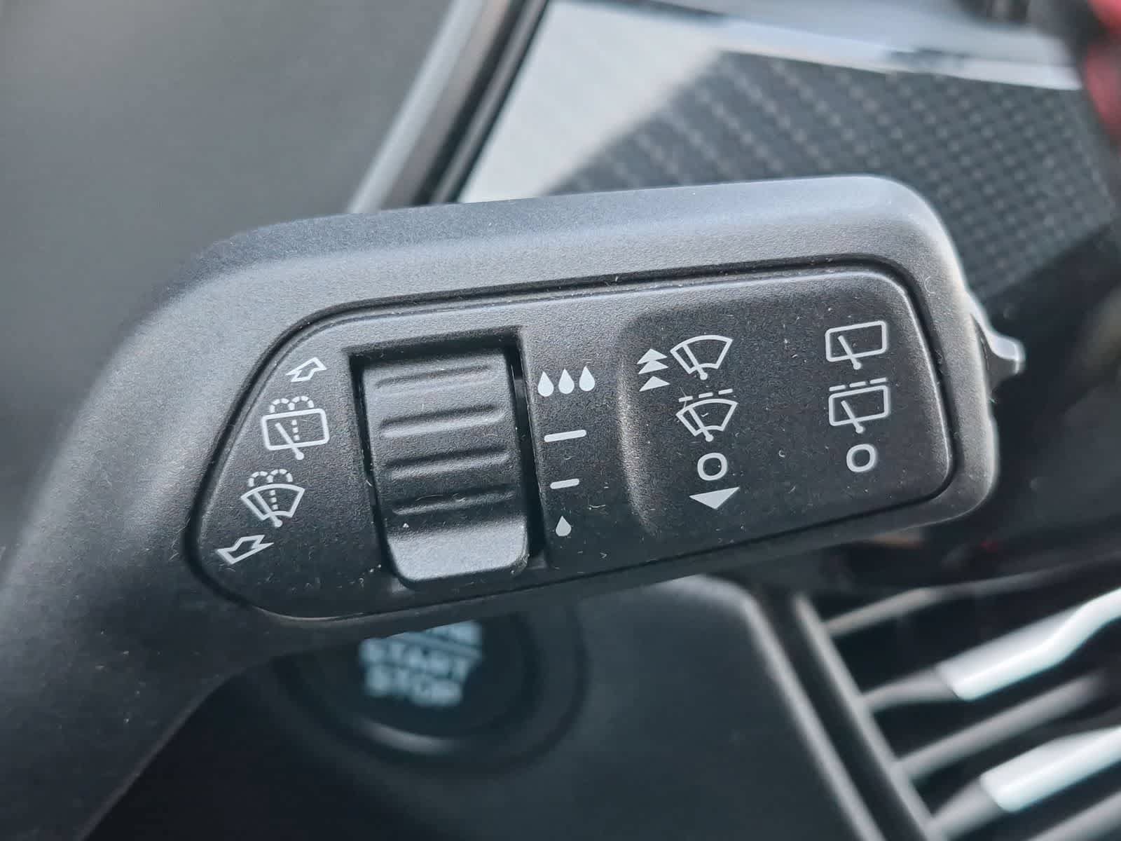 Used 2024 Ford Escape ST-Line AWD/4WD image 25