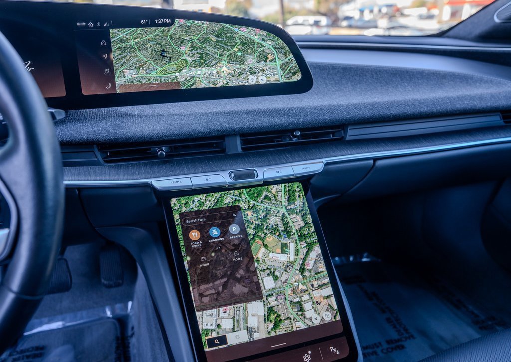 Used 2024 Lucid Air Touring image 10