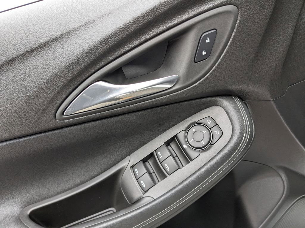 Certified 2022 Buick Encore GX Preferred w/ Cold Weather Comfort Package image 10