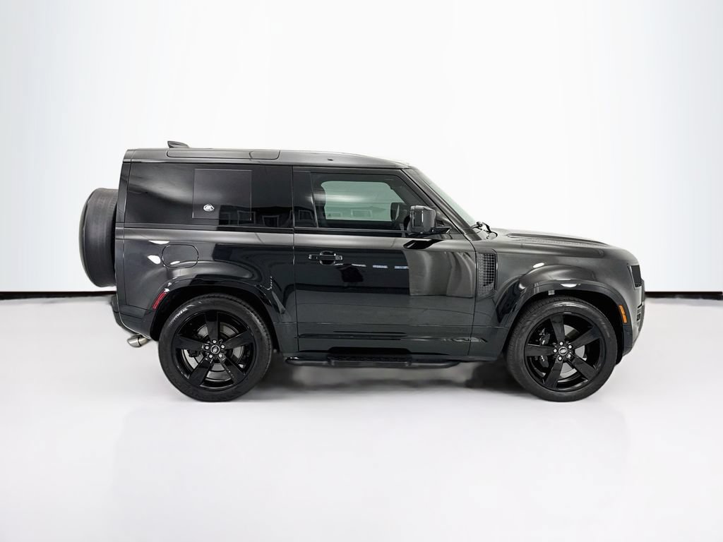 Used 2024 Land Rover Defender 90 V8 AWD/4WD image 8