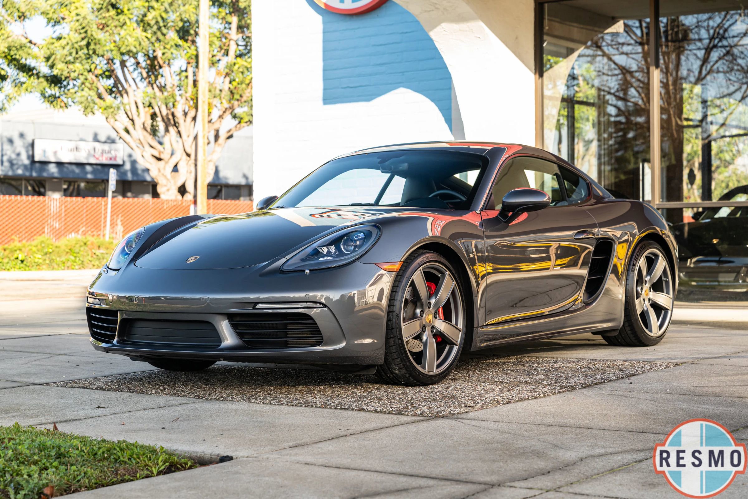 Used 2018 Porsche 718 Cayman S image 3