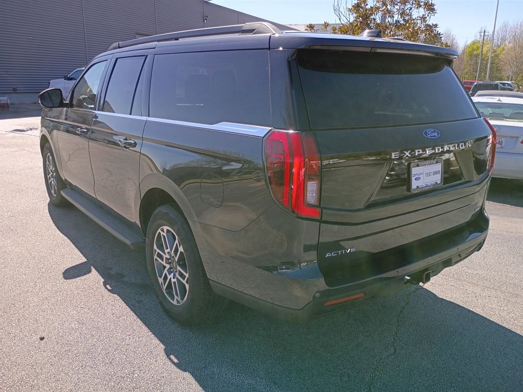 Used 2025 Ford Expedition Max Active image 3