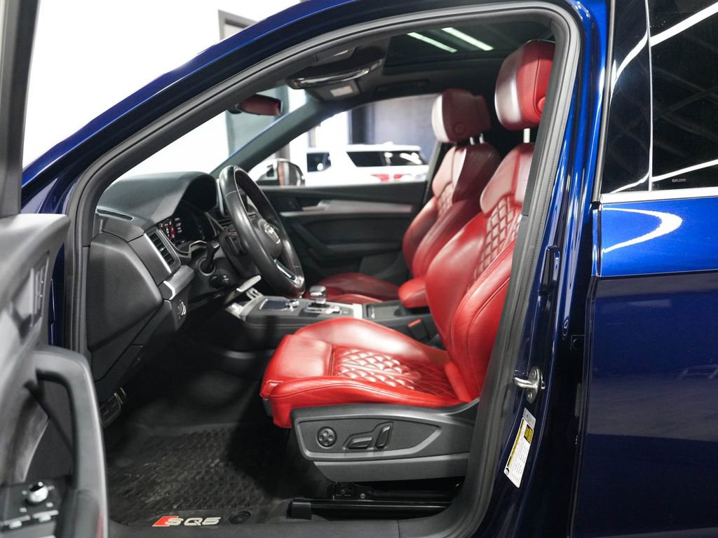 Used 2019 Audi SQ5 Premium Plus w/ Premium Plus Package image 30
