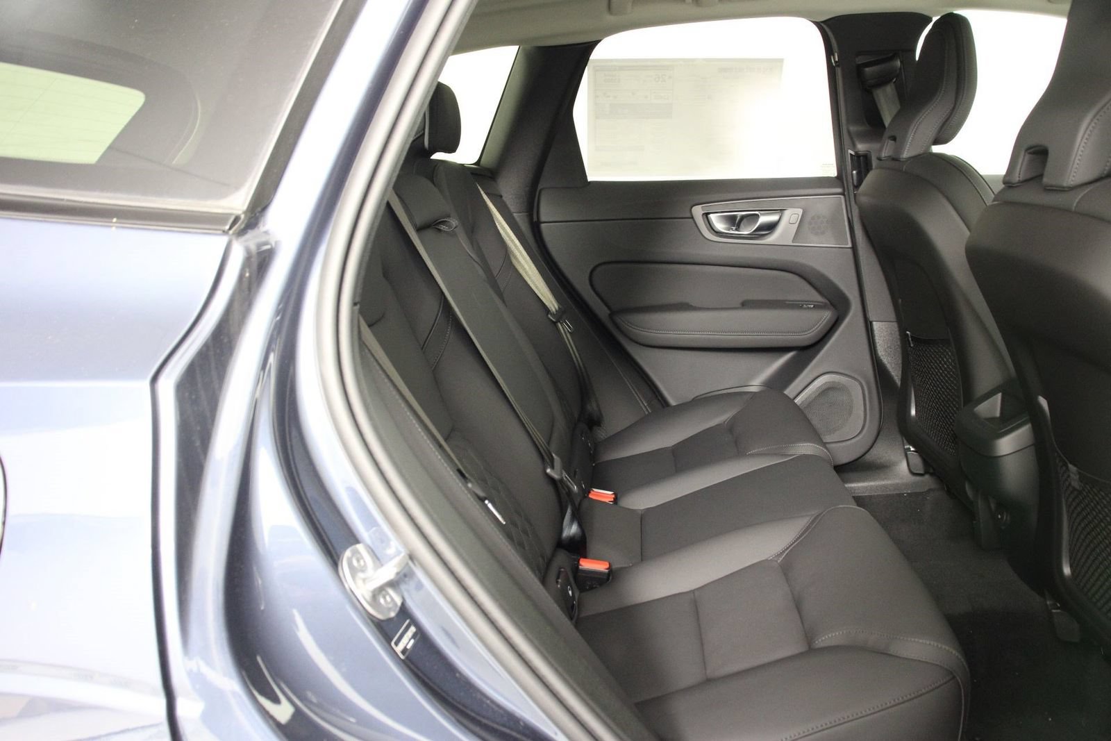 New 2026 Volvo XC60 B5 Plus w/ Climate Package AWD/4WD image 11