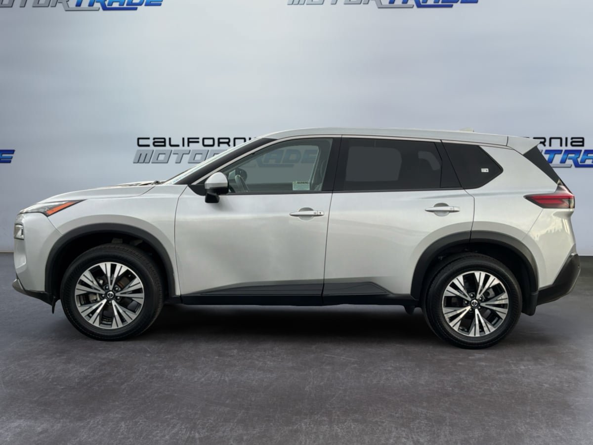 Used 2021 Nissan Rogue SV FWD image 8