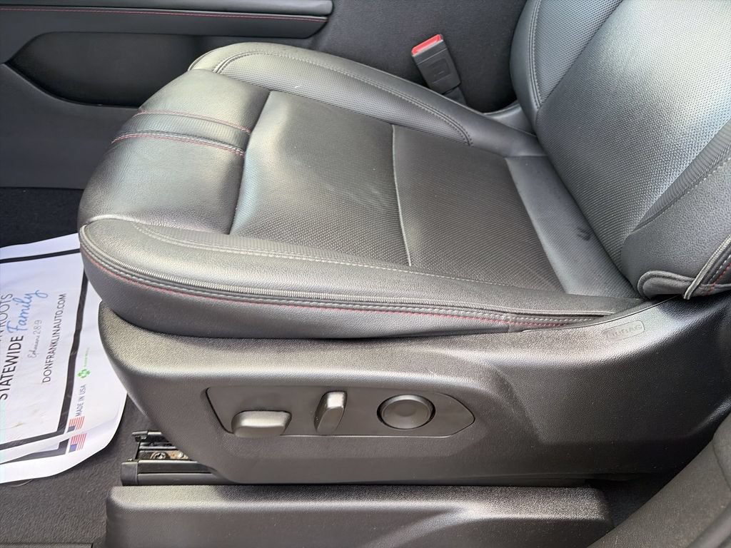 Used 2023 Chevrolet Tahoe RST AWD/4WD image 12