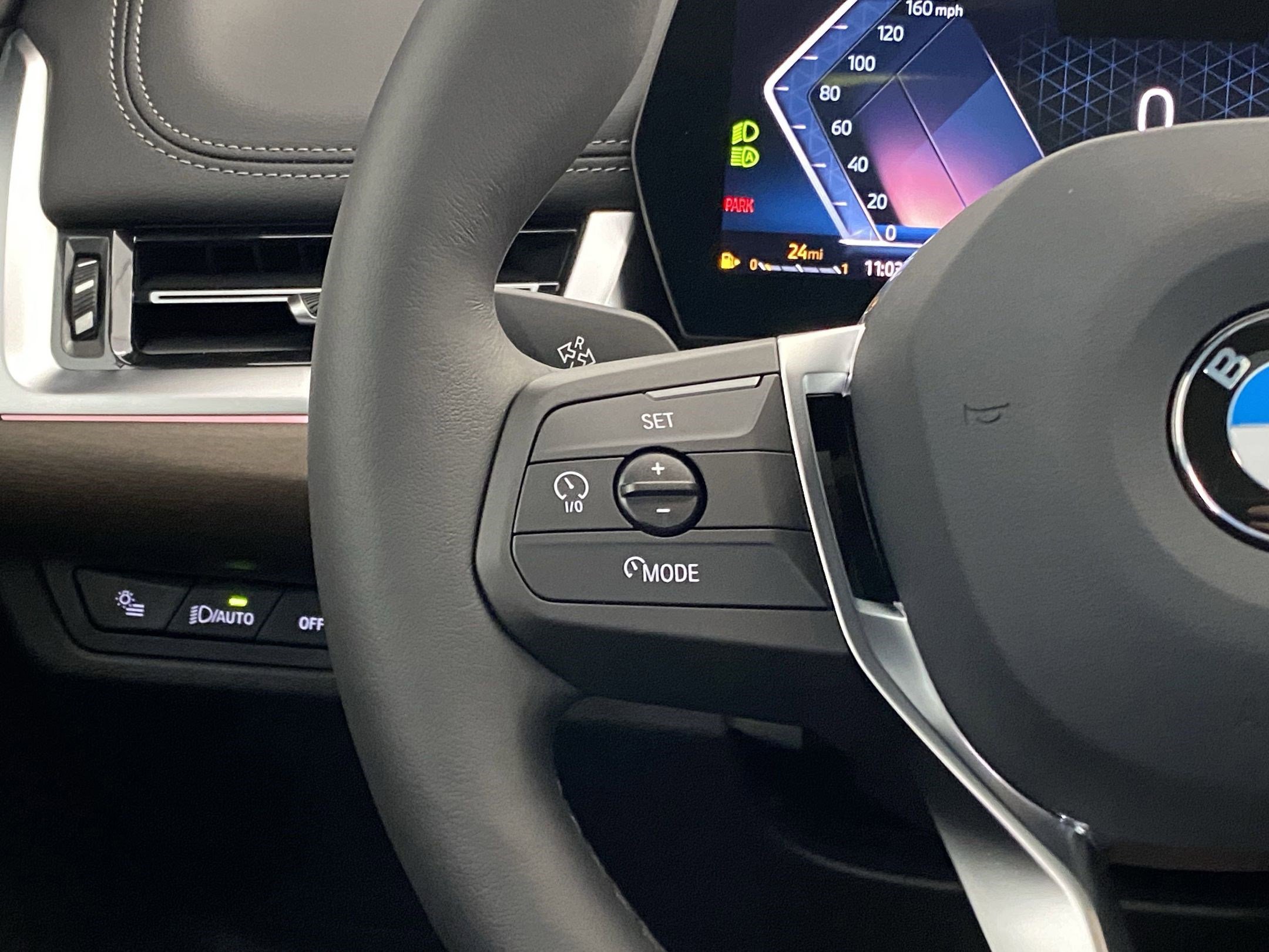 Used 2025 BMW X1 xDrive28i w/ Technology Package image 17