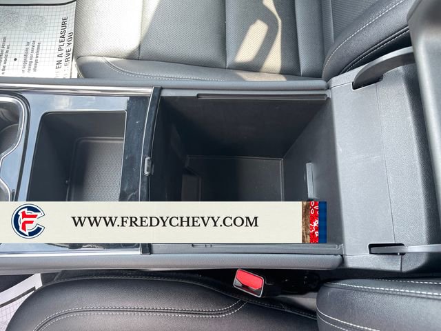 Used 2025 Chevrolet Traverse LT FWD image 25