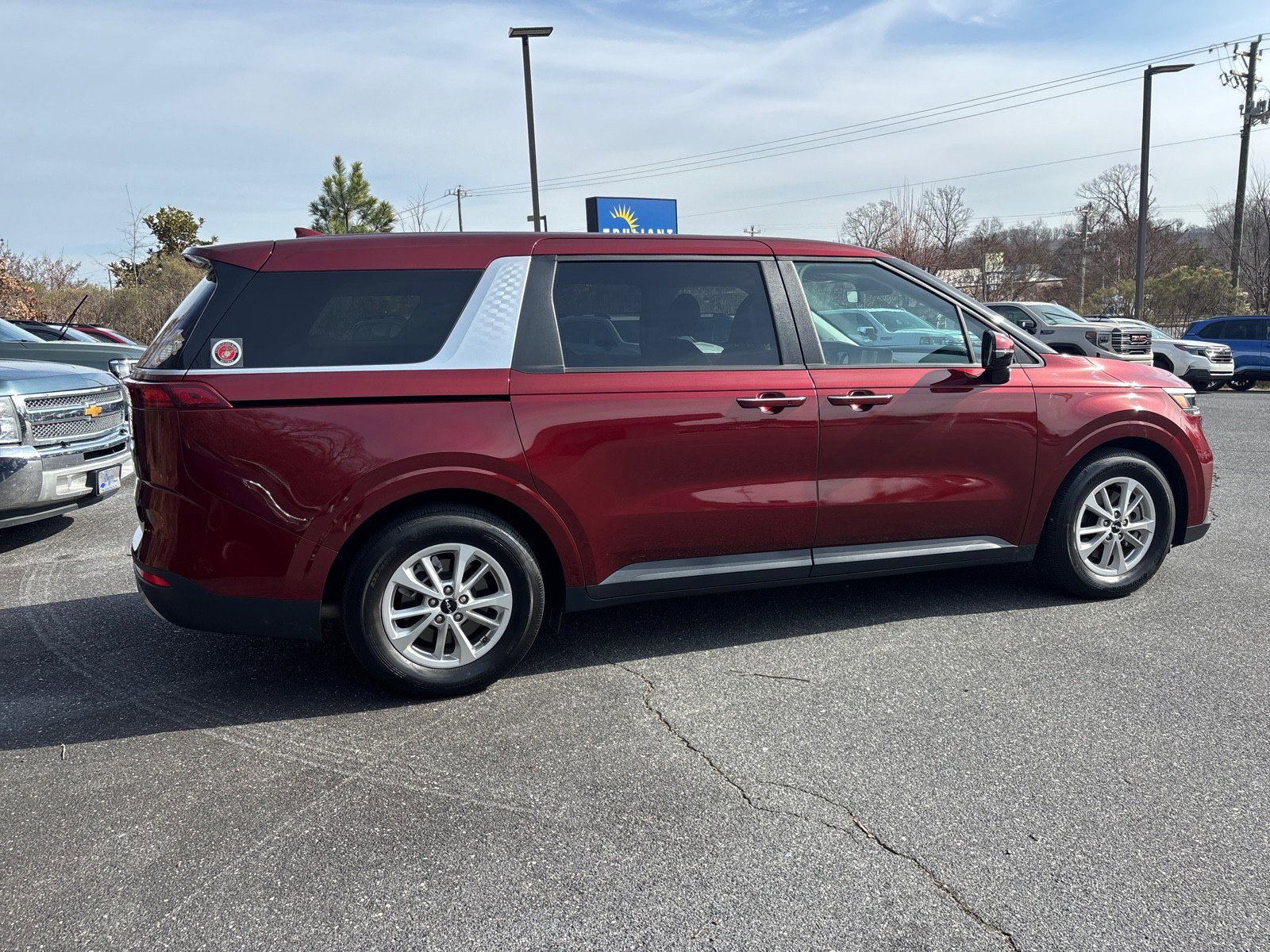 Used 2024 Kia Carnival LX image 6