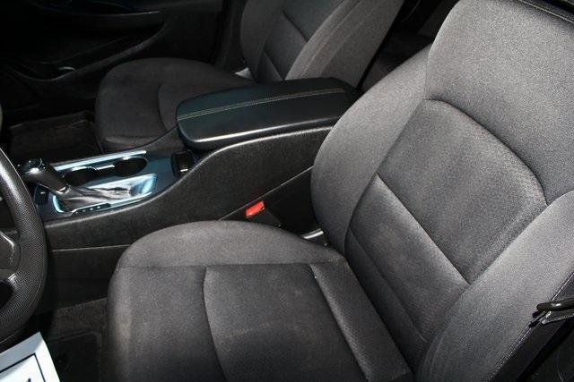 Used 2019 Chevrolet Malibu LT image 4