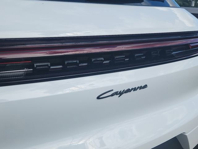 New 2026 Porsche Cayenne image 25