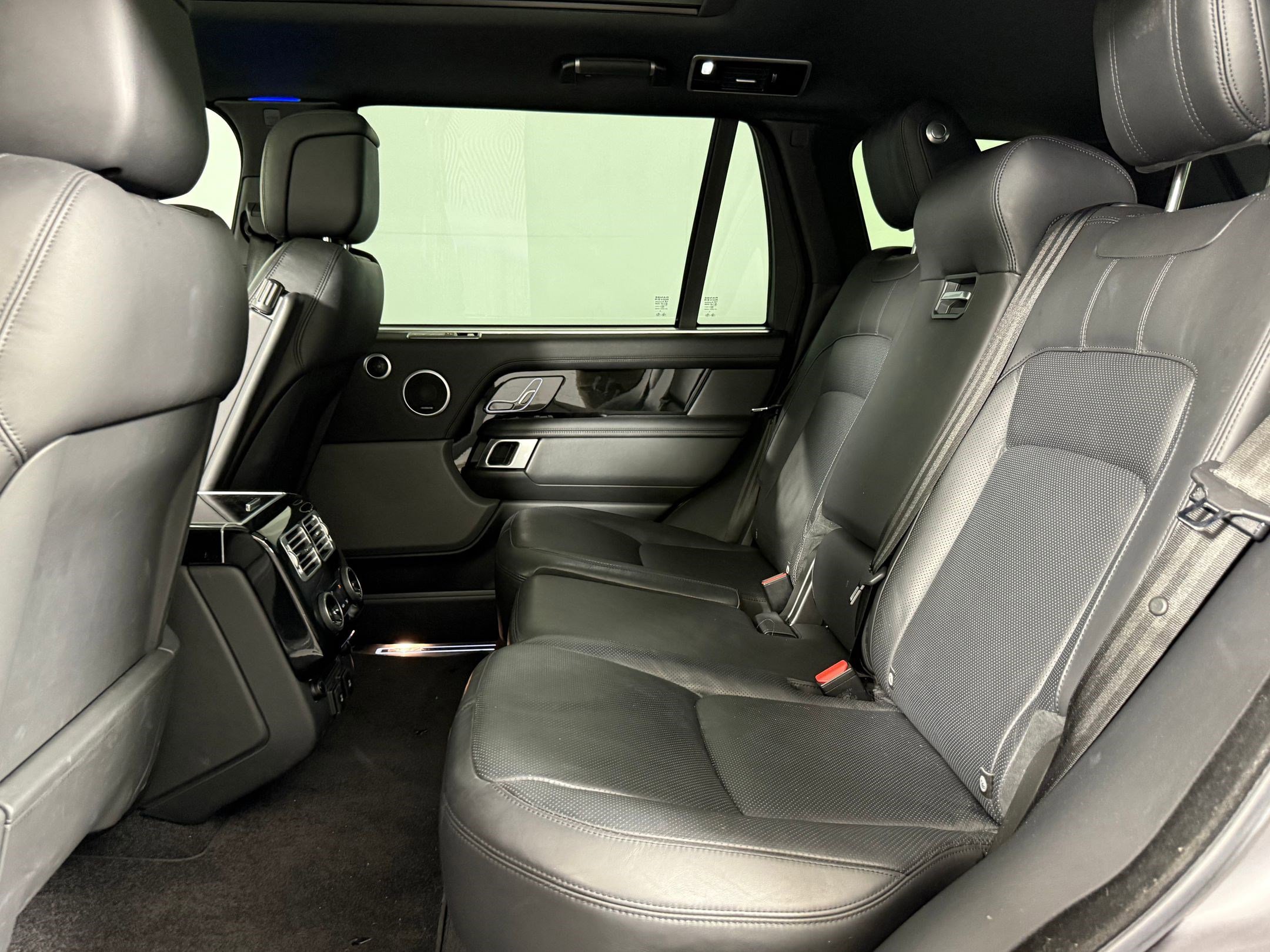Used 2020 Land Rover Range Rover Long Wheelbase HSE AWD/4WD image 27
