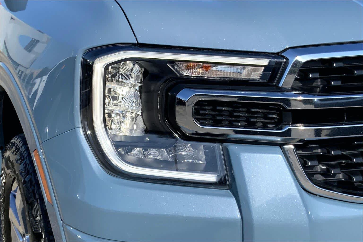 Used 2024 Ford Ranger XLT w/ FX4 Off-Road Package AWD/4WD image 24