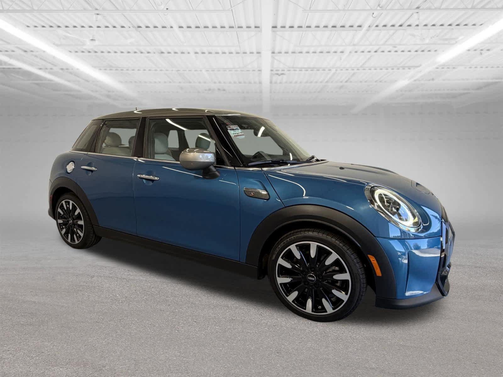 Used 2024 MINI Cooper S w/ Signature Upholstery Package FWD image 7