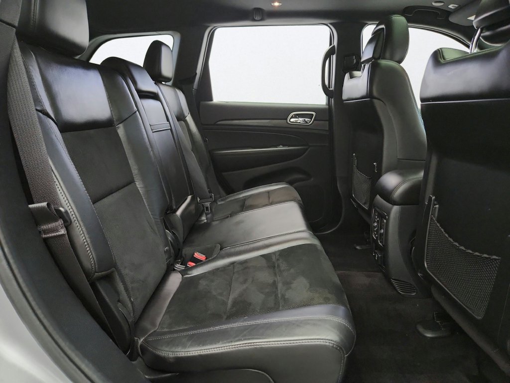 Used 2018 Jeep Grand Cherokee Altitude RWD image 33