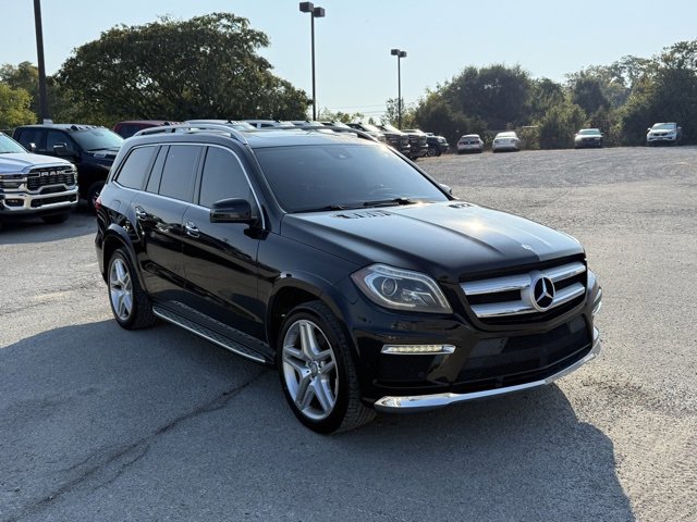 Used 2013 Mercedes-Benz GL 550 4MATIC image 4