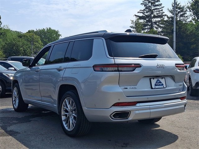 Used 2023 Jeep Grand Cherokee L Summit w/ Luxury Tech Group V image 4