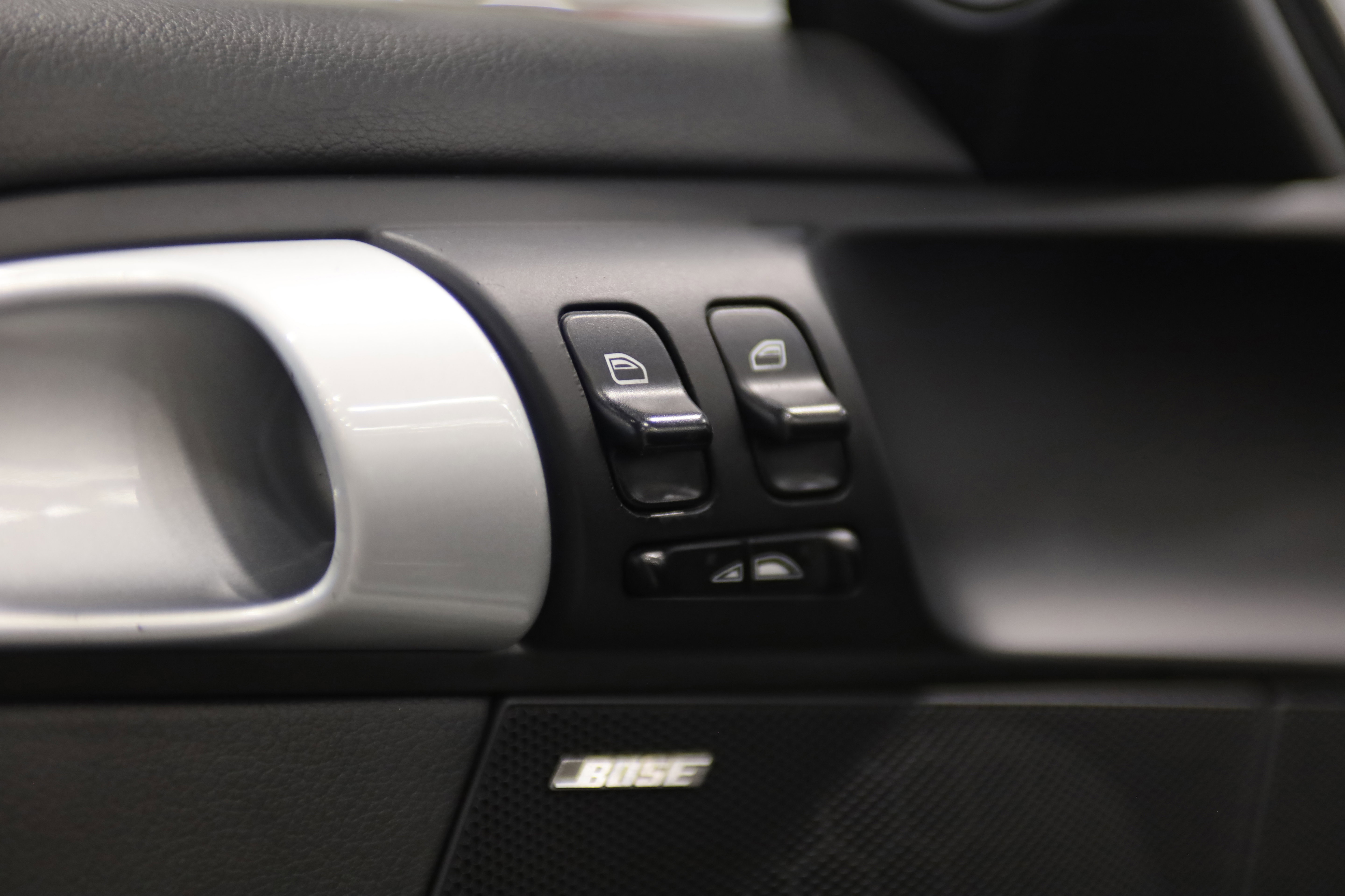 Used 2010 Porsche 911 Carrera 4S image 14