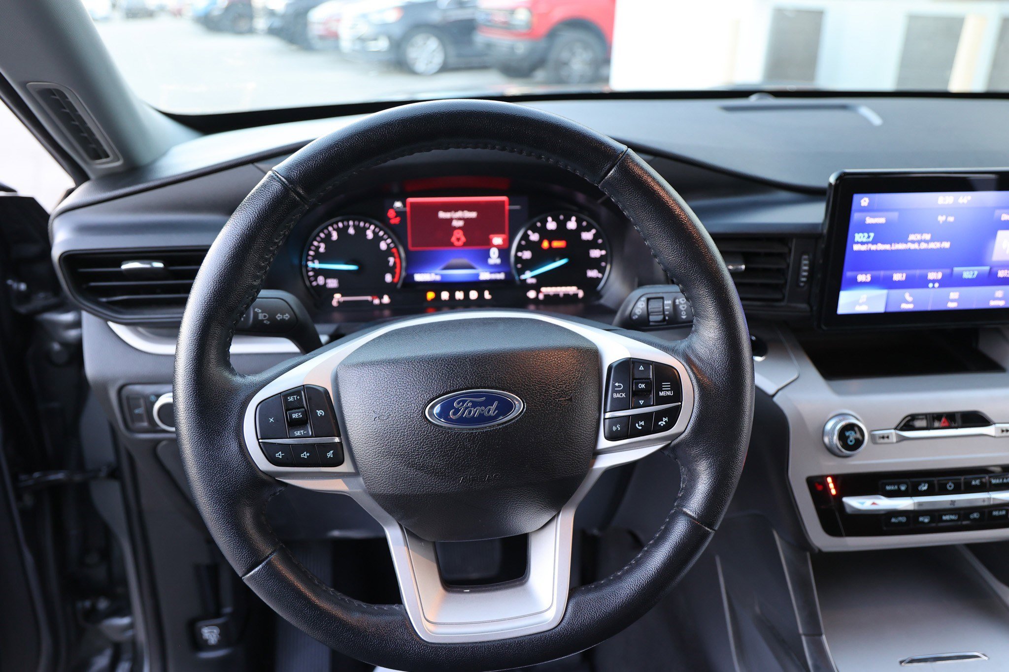 Used 2023 Ford Explorer XLT image 47