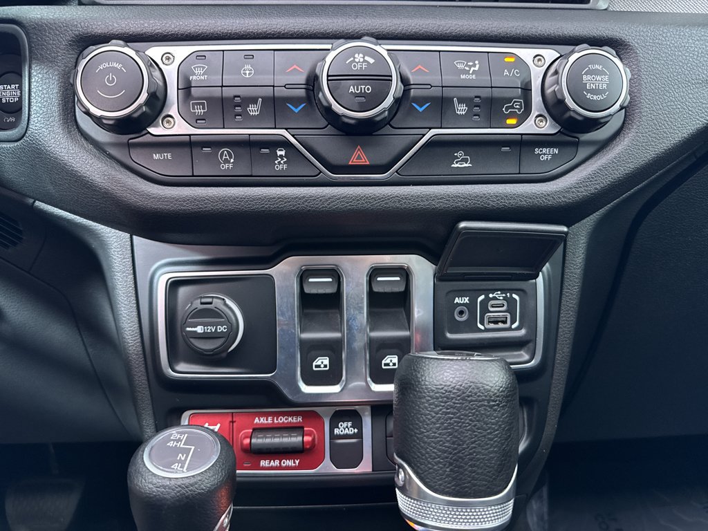 Used 2024 Jeep Wrangler Sport AWD/4WD image 24