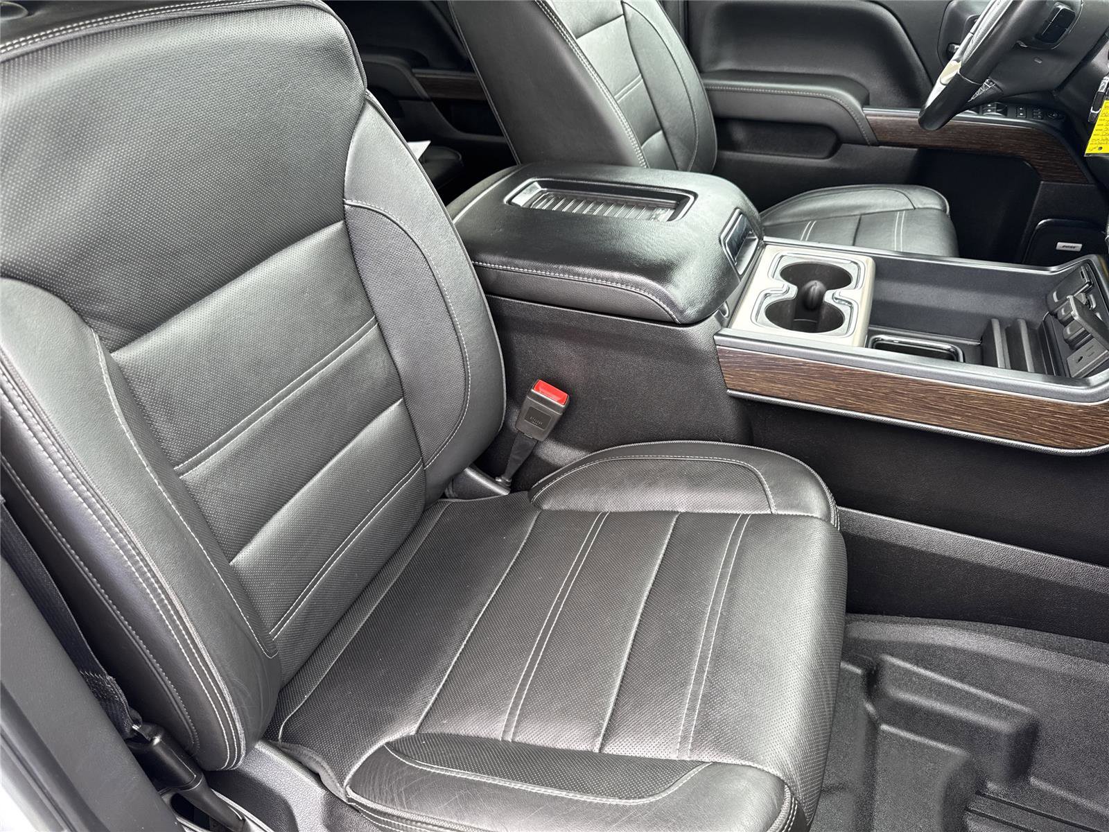 Used 2018 GMC Sierra 1500 Denali AWD/4WD image 34