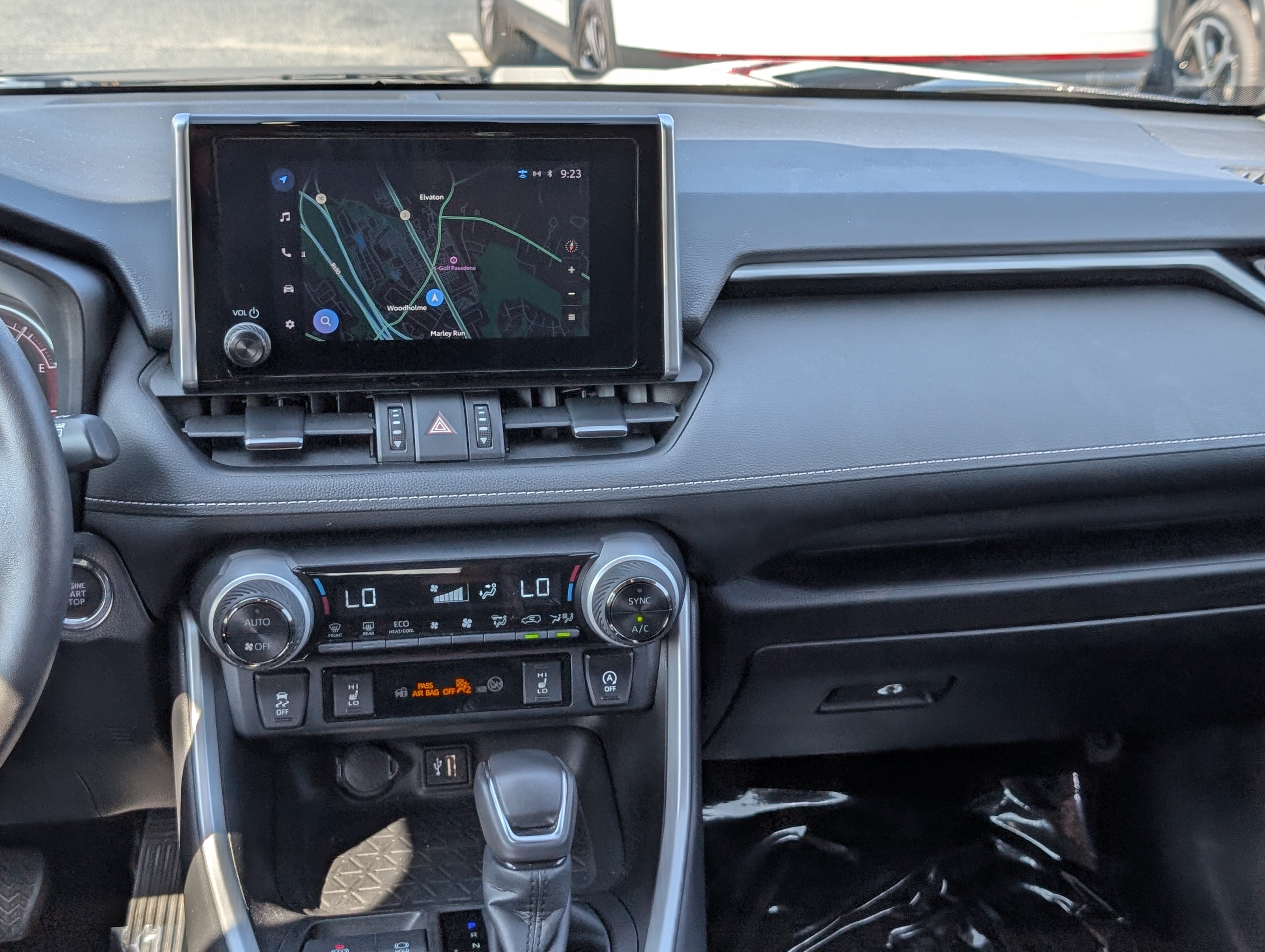 Used 2023 Toyota RAV4 XLE Premium AWD/4WD image 18