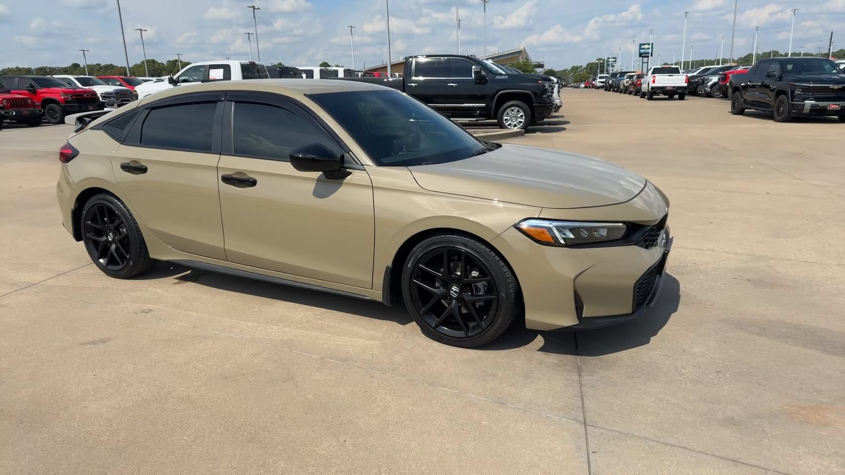 Used 2025 Honda Civic Sport image 3