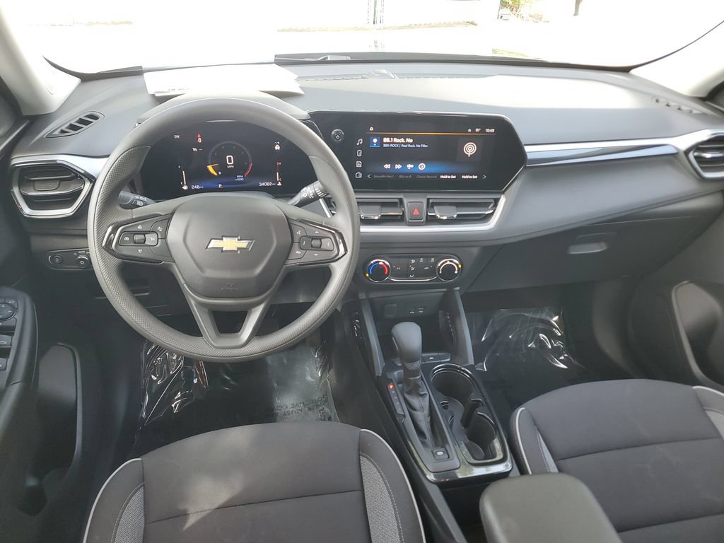 Certified 2024 Chevrolet TrailBlazer LS FWD image 17