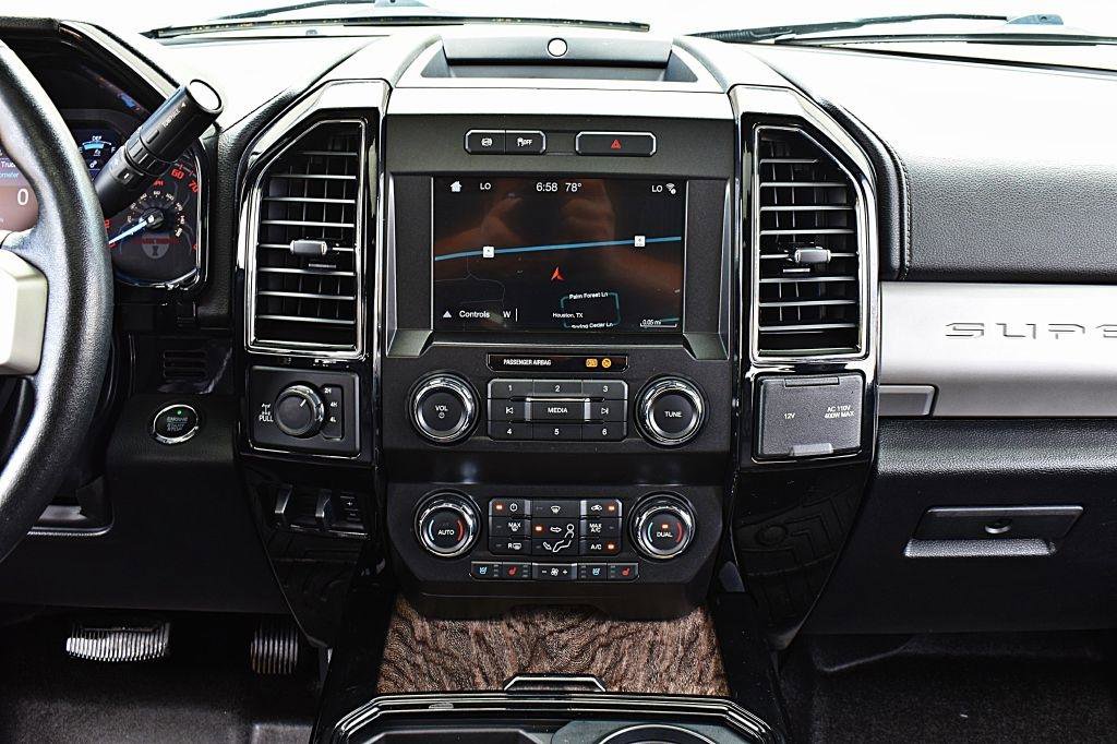 Used 2019 Ford F250 Lariat w/ Lariat Ultimate Package AWD/4WD image 31
