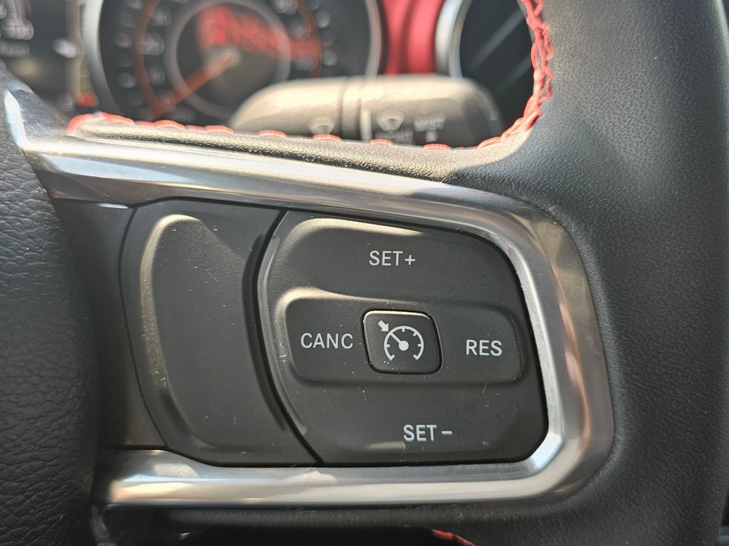 Used 2023 Jeep Gladiator Rubicon w/ LED Lighting Group AWD/4WD image 35