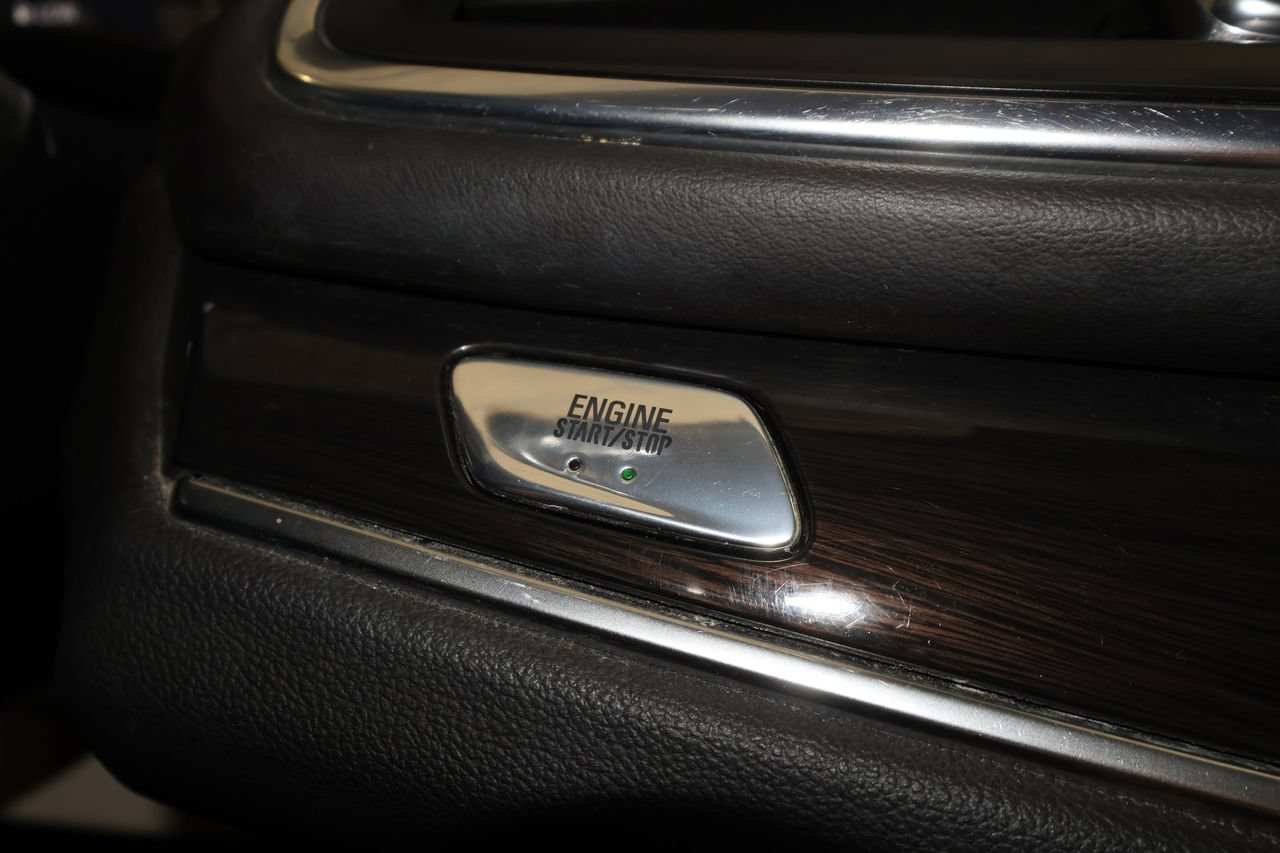 Used 2024 Buick Enclave Essence w/ Sport Touring Edition AWD/4WD image 15