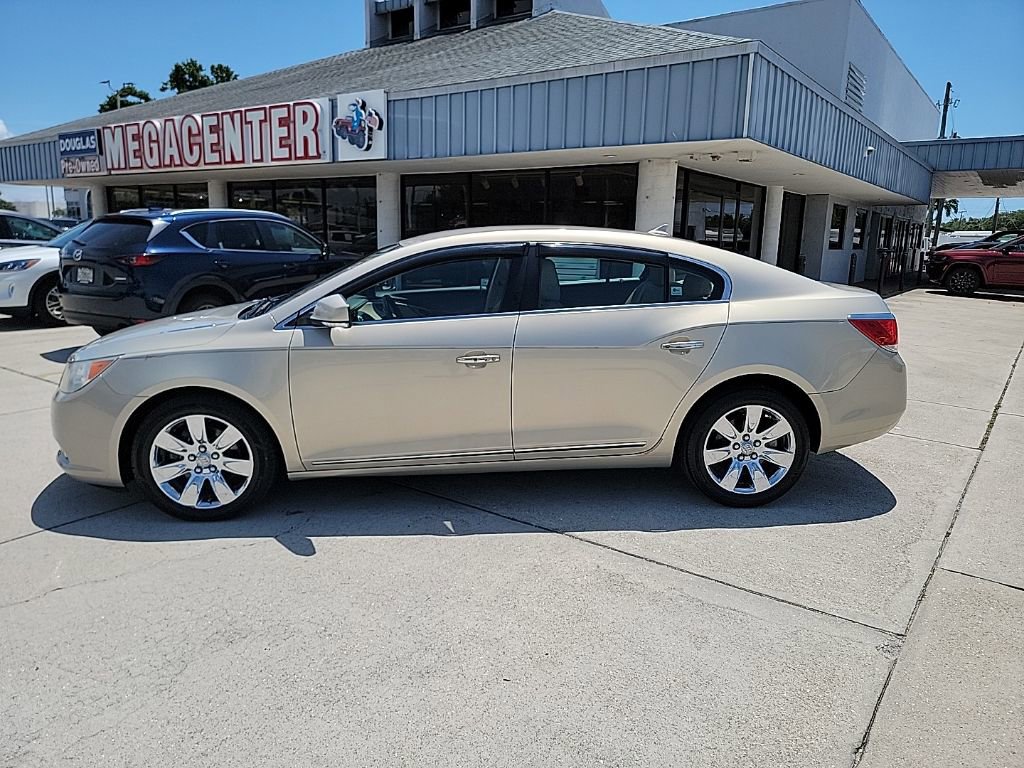 Used 2011 Buick LaCrosse CXS image 2