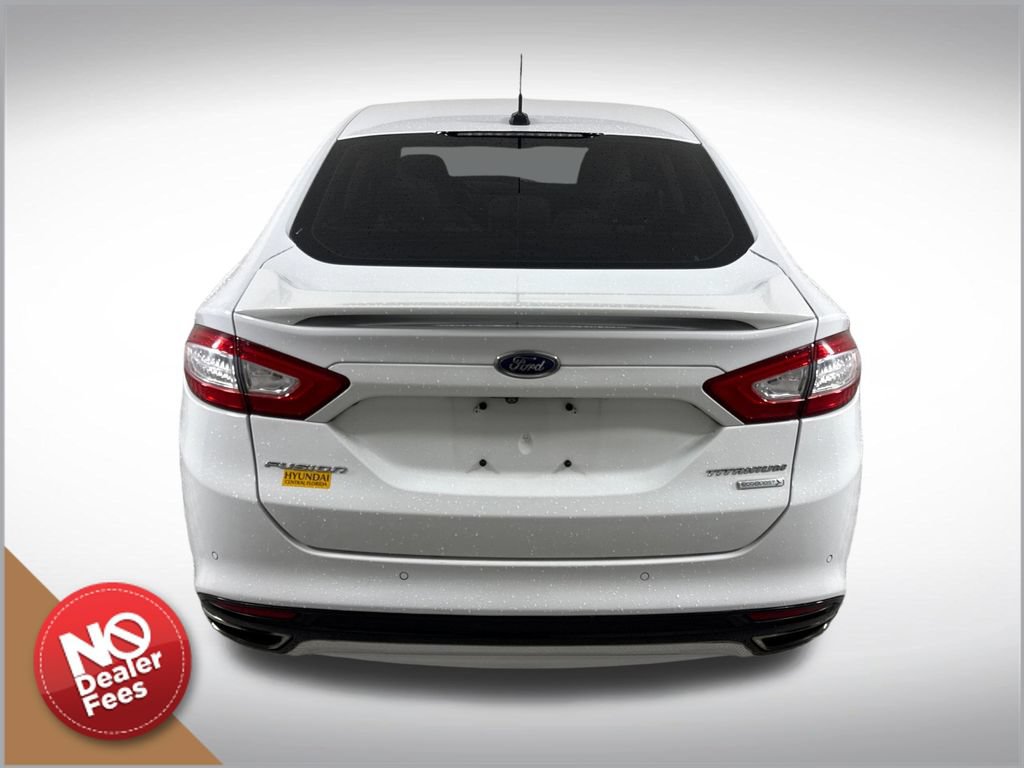 Used 2016 Ford Fusion Titanium FWD image 2