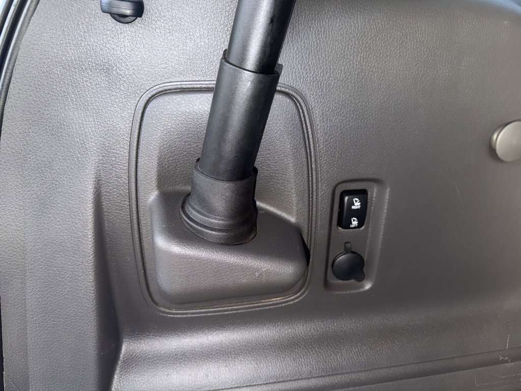 Used 2013 Ford Edge Limited image 26