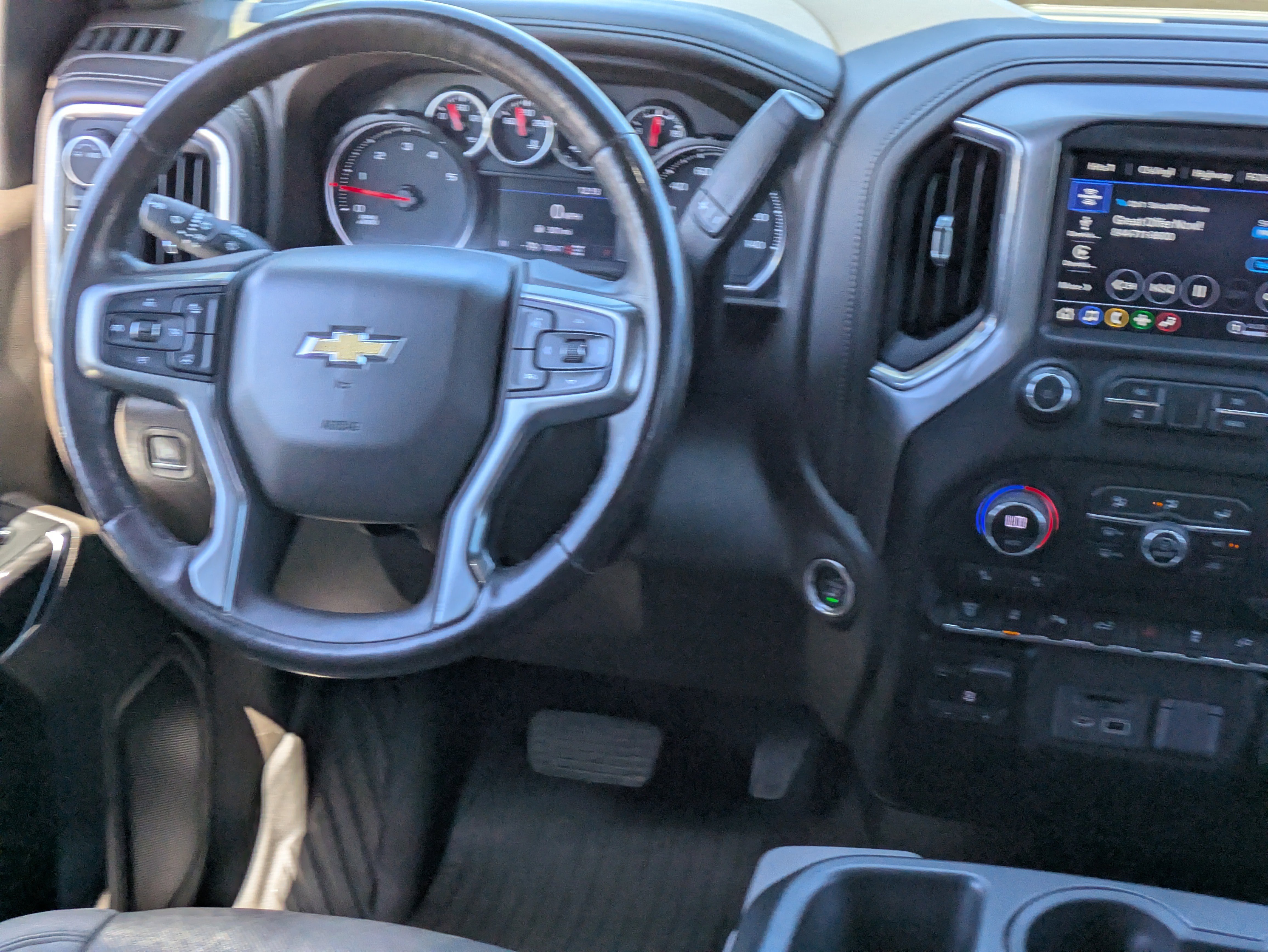 Used 2021 Chevrolet Silverado 3500 LTZ image 15