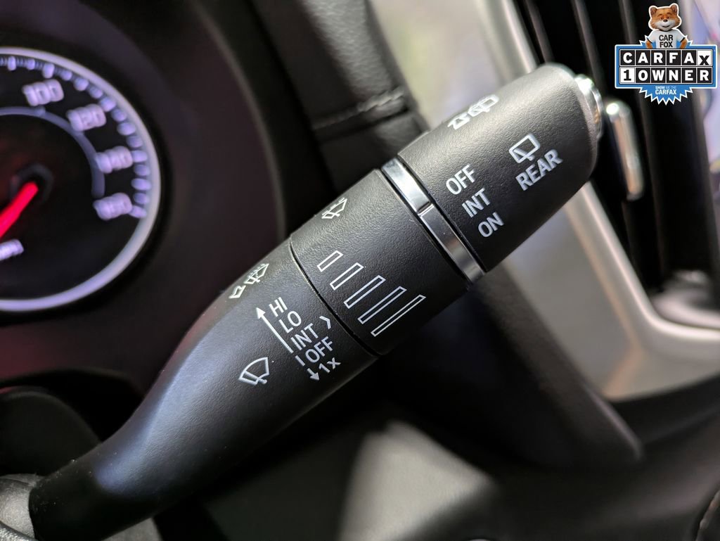 Used 2022 GMC Terrain SLT w/ Infotainment Package II AWD/4WD image 19