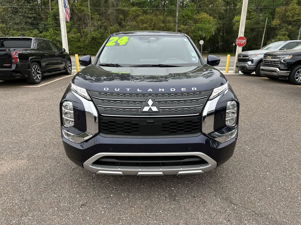 Used 2024 Mitsubishi Outlander SE AWD/4WD image 11